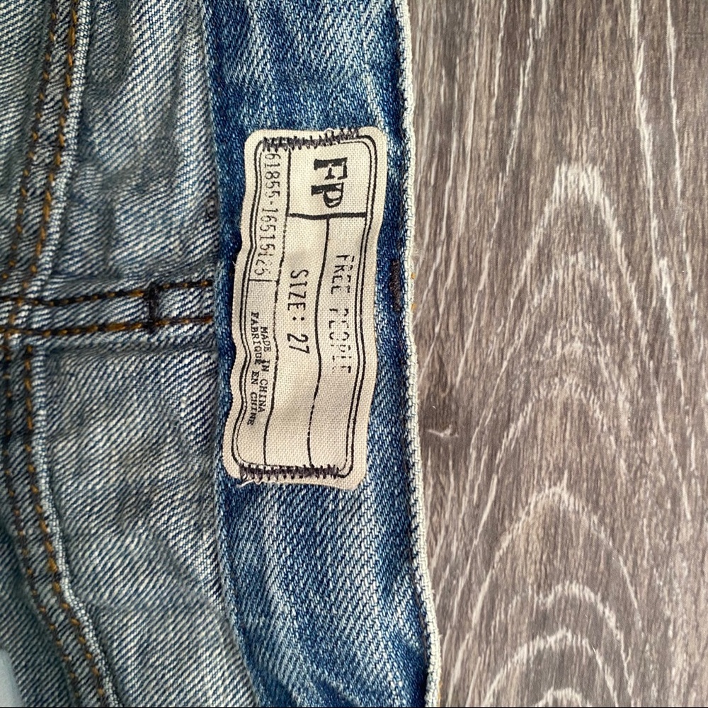 NWOT Free People Elliot Embroidered Denim Shorts - Picture 5 of 5